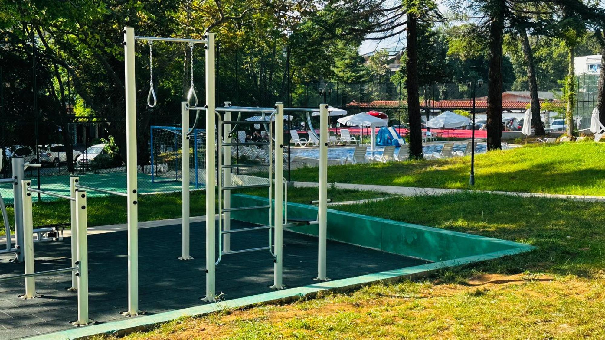 Queen Nelly Park Китен Экстерьер фото