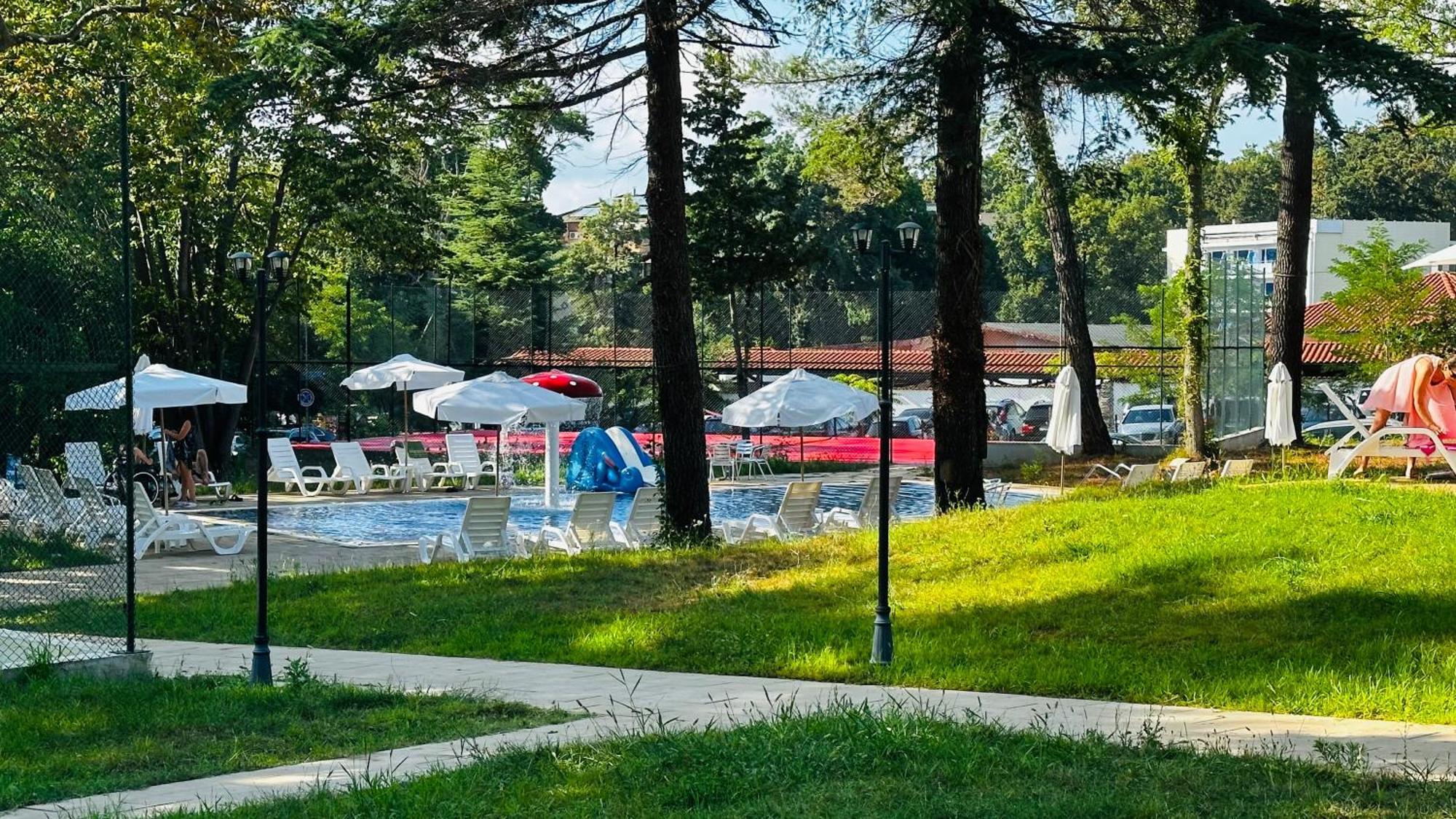 Queen Nelly Park Китен Экстерьер фото